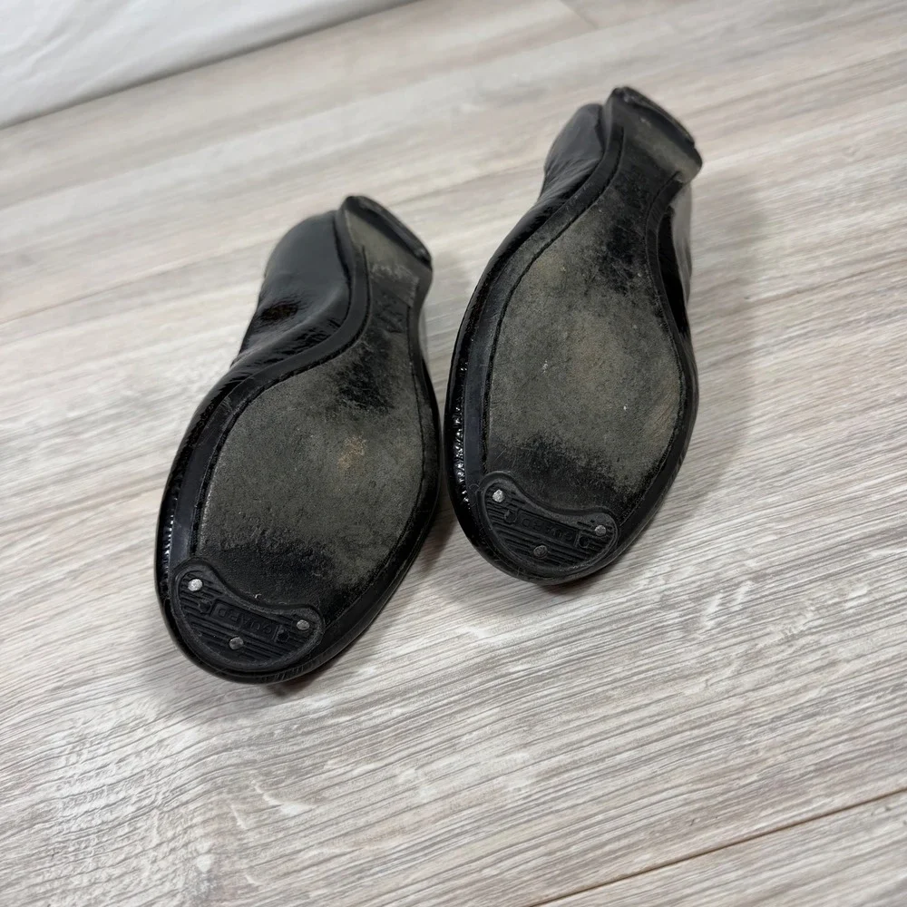 Tory Burch Caroline‎ Ballet Flats Black Patent Leather Gold Logo Size 6